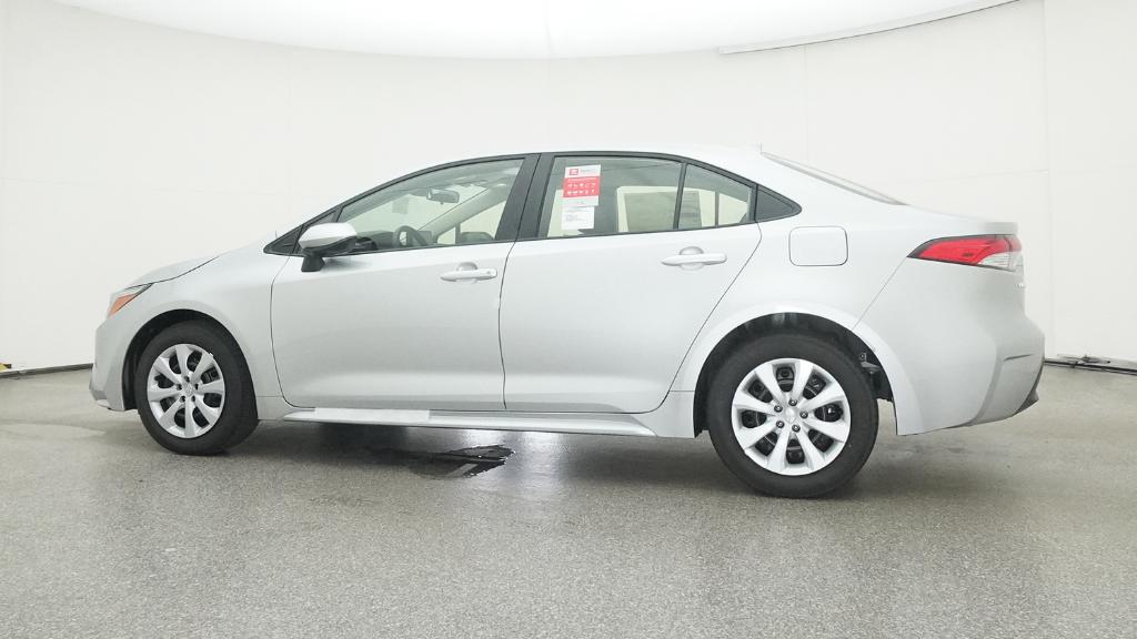 2025 Toyota Corolla Hybrid LE photo 12