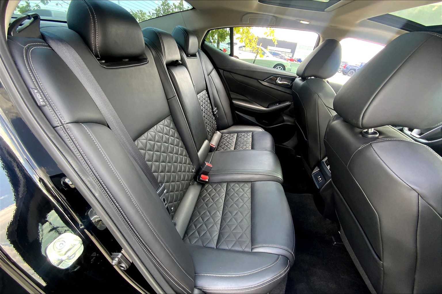 2020 Nissan Maxima Platinum photo 18