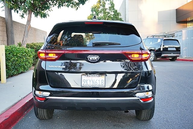 Used 2022 Black Kia LX image 8