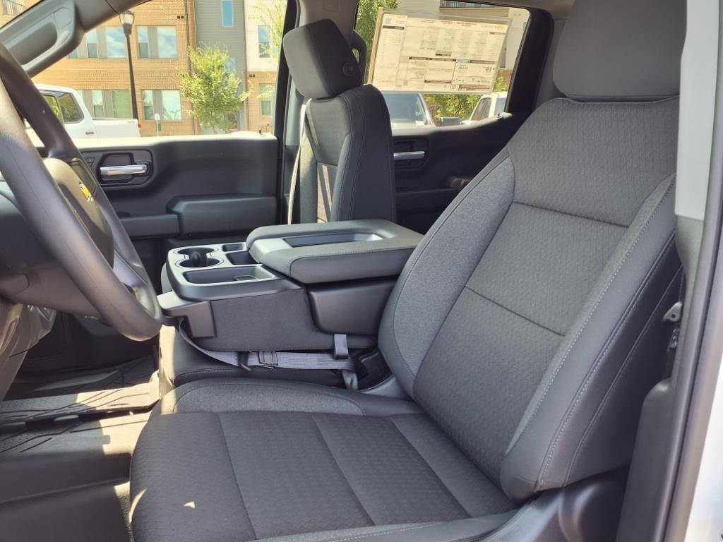 2026 Chevrolet Silverado 1500 Custom photo 12