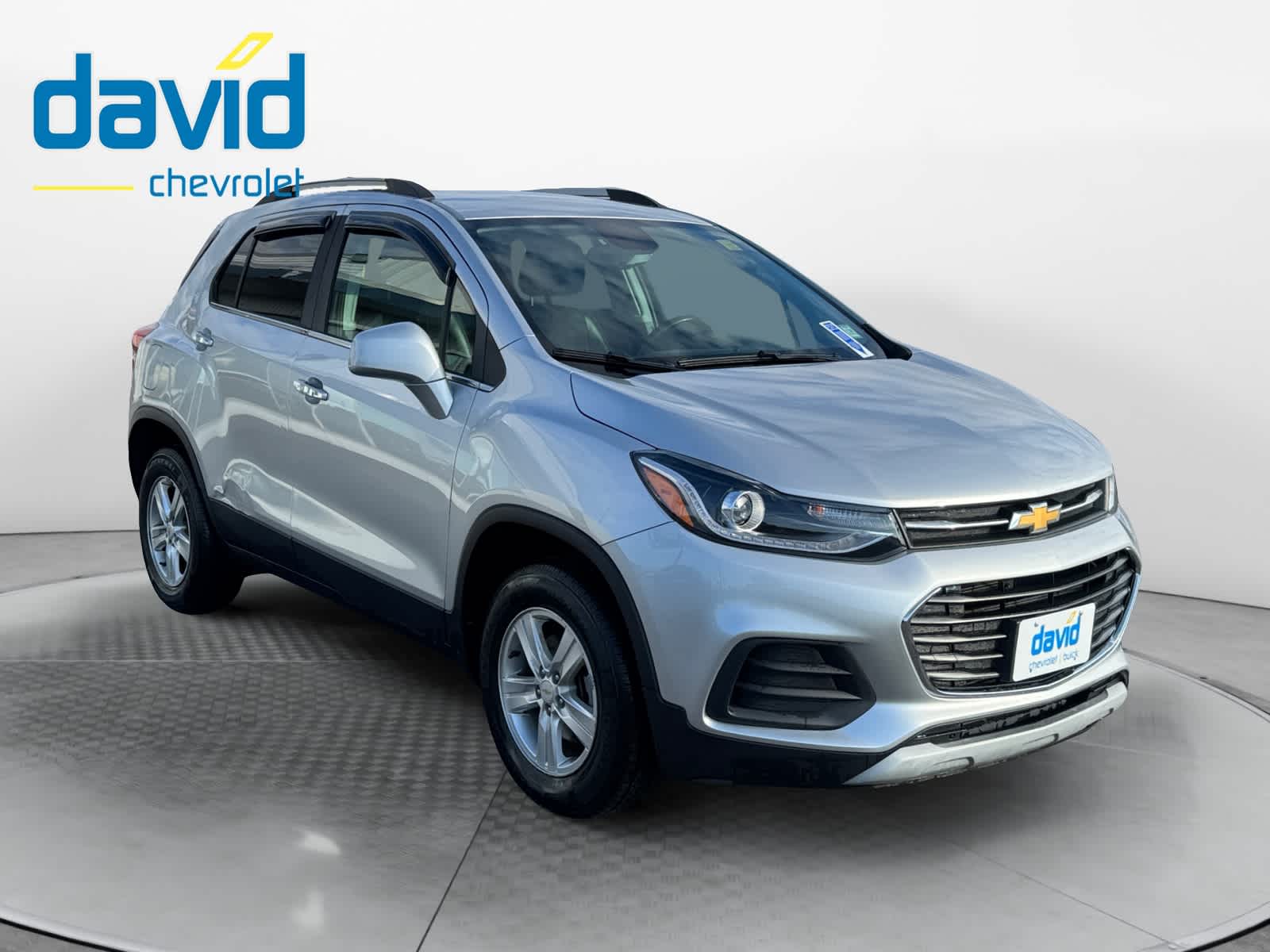 2020 Chevrolet Trax LT photo 3