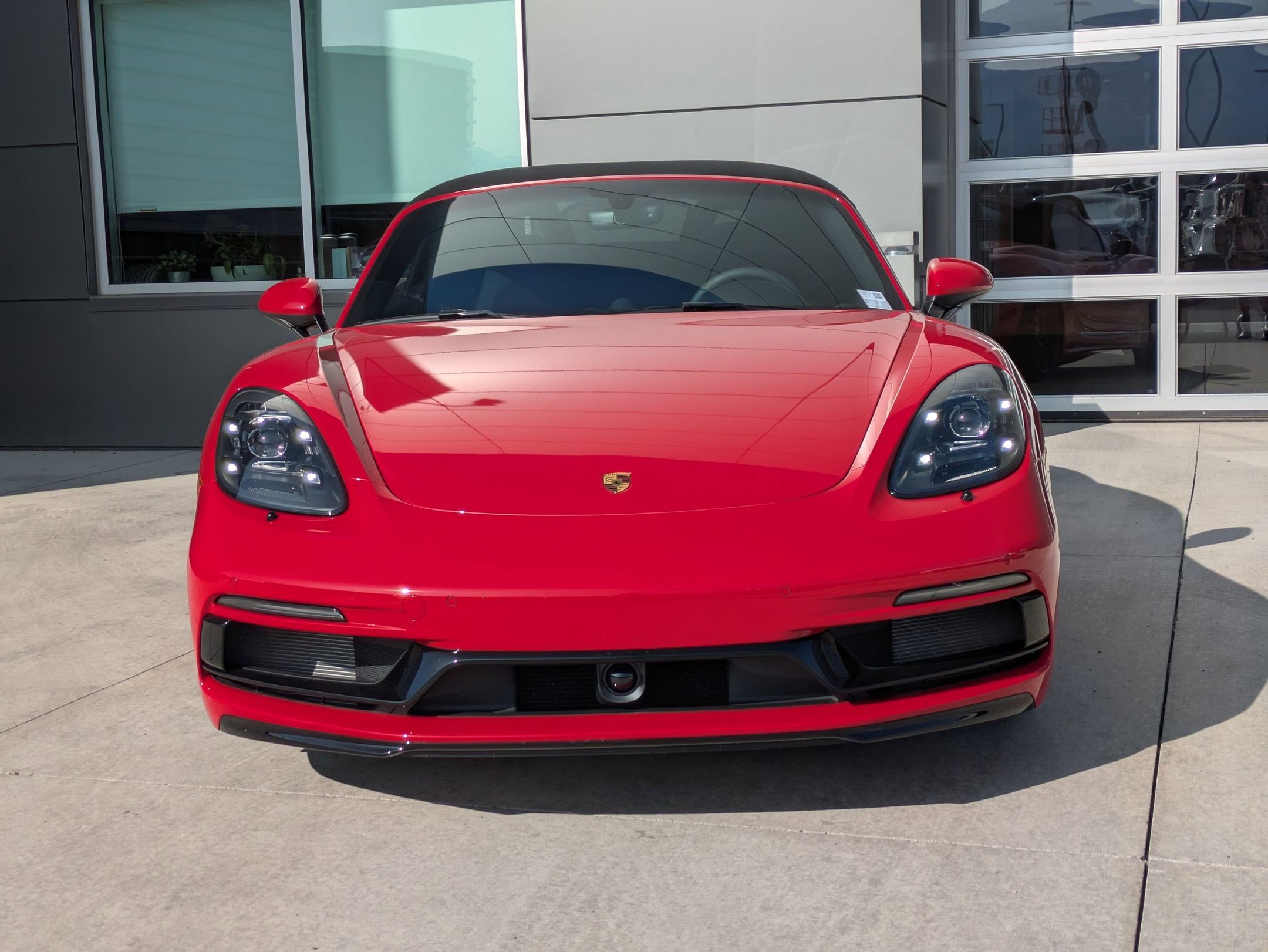 2025 Porsche Boxster GTS 4.0 photo 3