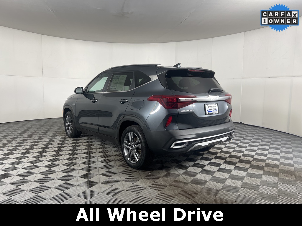 2023 Kia Seltos S photo 3