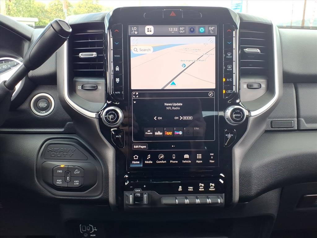 2025 Ram 2500 Big Horn photo 7