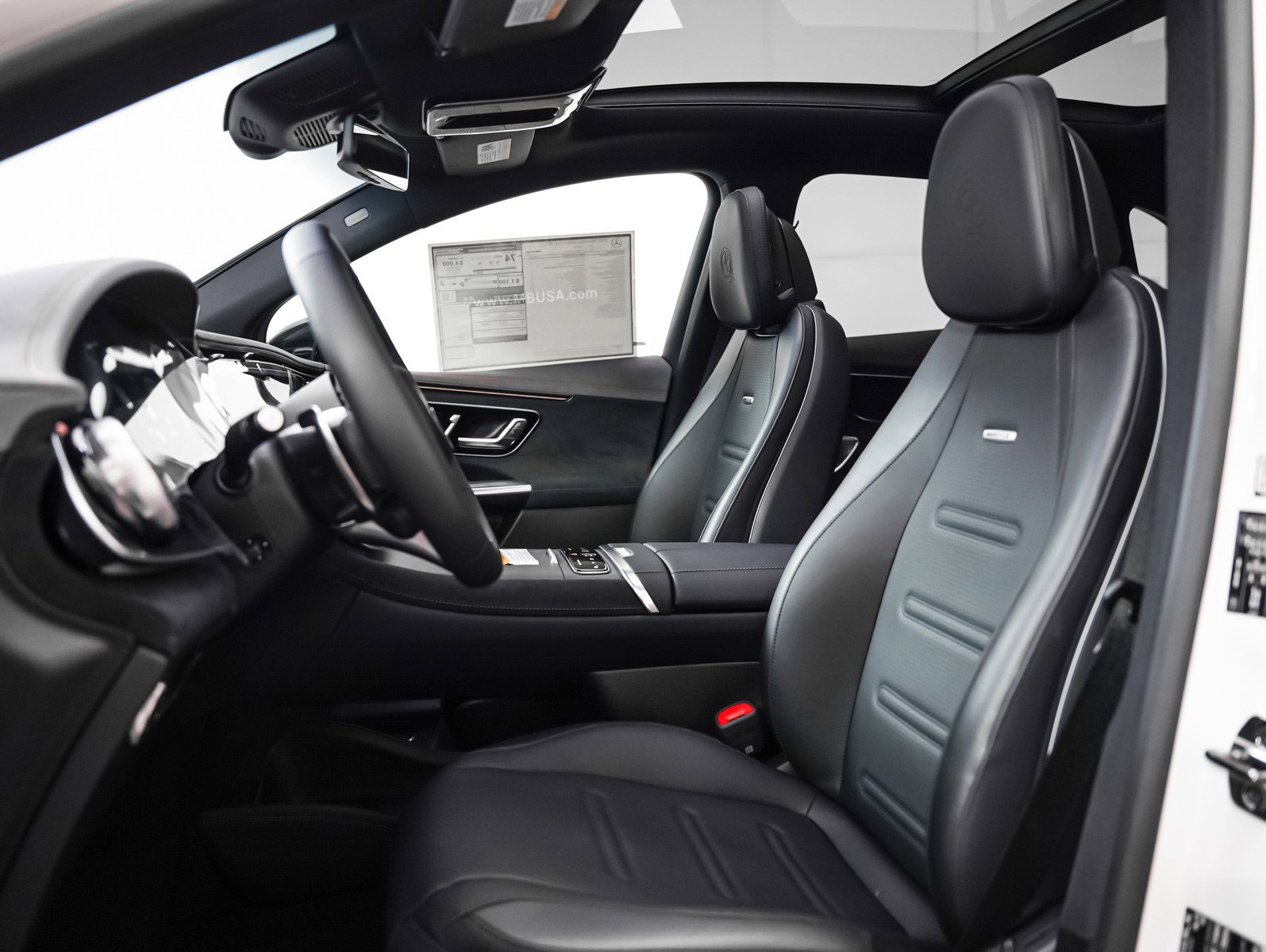 2025 Mercedes Benz EQE SUV AMG photo 3