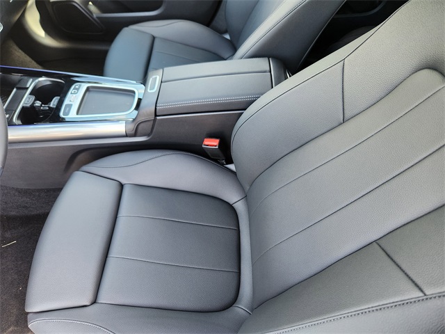2026 Mercedes Benz GLA 250 4MATIC photo 8