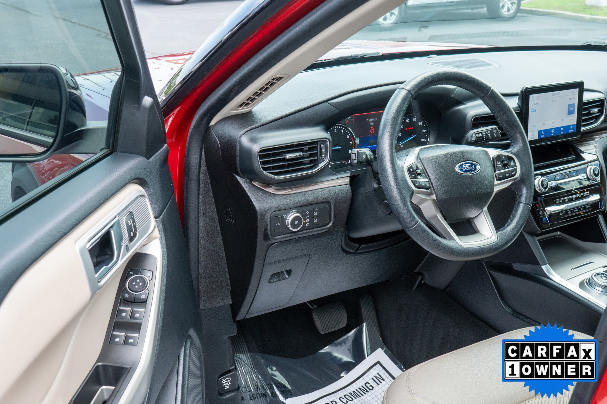 2022 Ford Explorer Limited photo 10