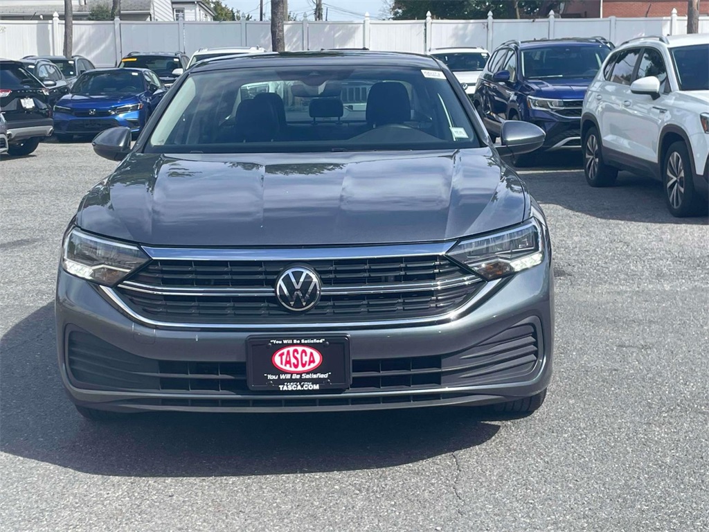 2023 Volkswagen Jetta 1.5T SE photo 2