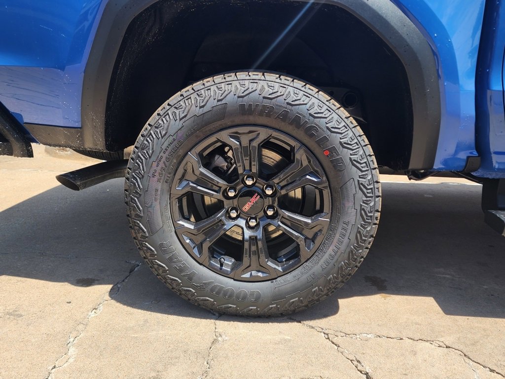 2025 Gmc Canyon Elevation photo 47