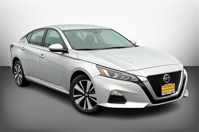 2022 Nissan Altima SV