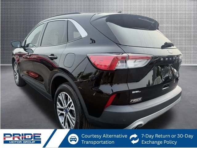 2022 Ford Escape SEL photo 3