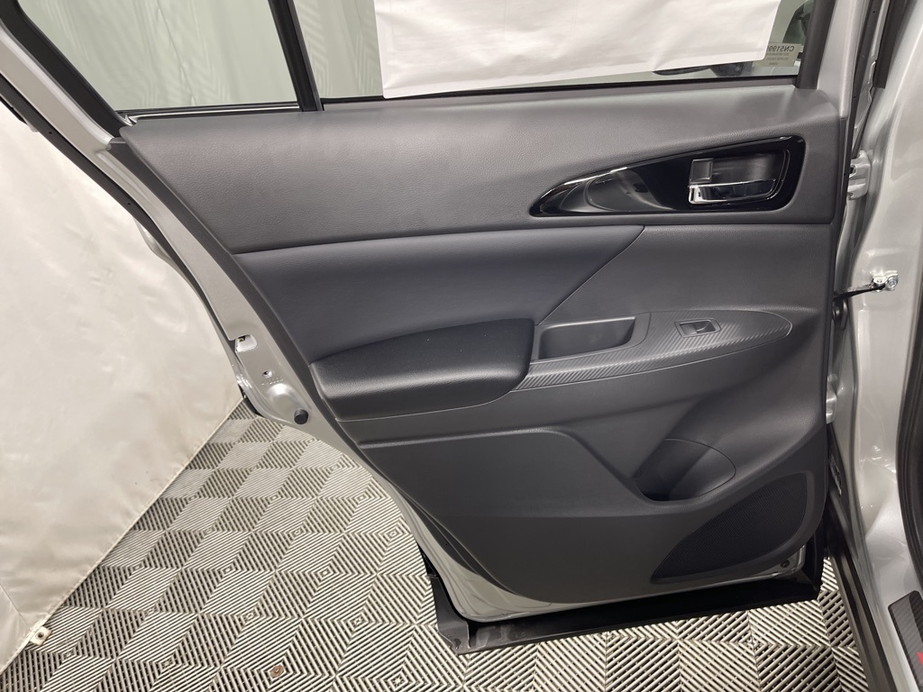 2025 Mitsubishi Eclipse Cross SEL photo 25