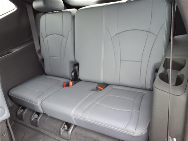 2024 Buick Enclave Essence photo 5