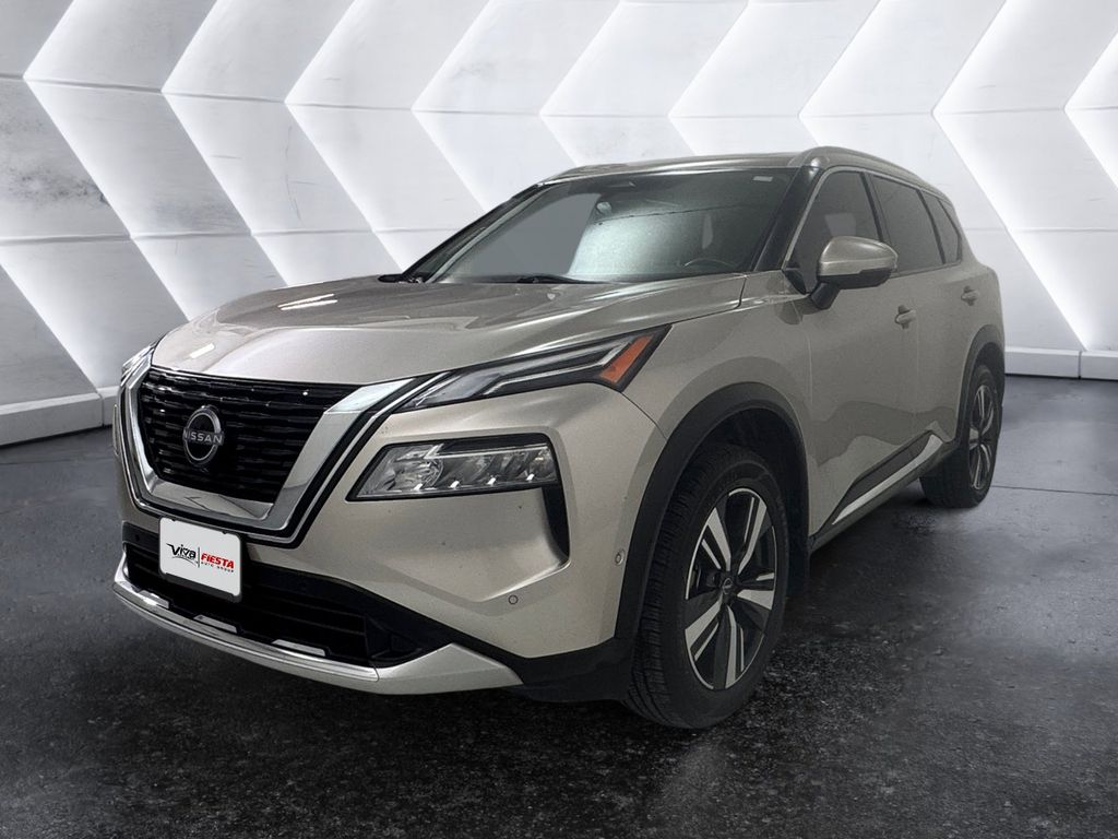 2023 Nissan Rogue Platinum photo 2