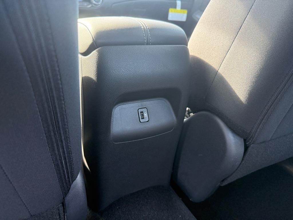 2025 Nissan Sentra SV photo 20