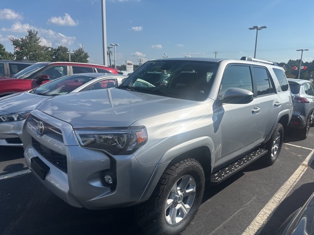 2024 Toyota 4Runner SR5 photo 2