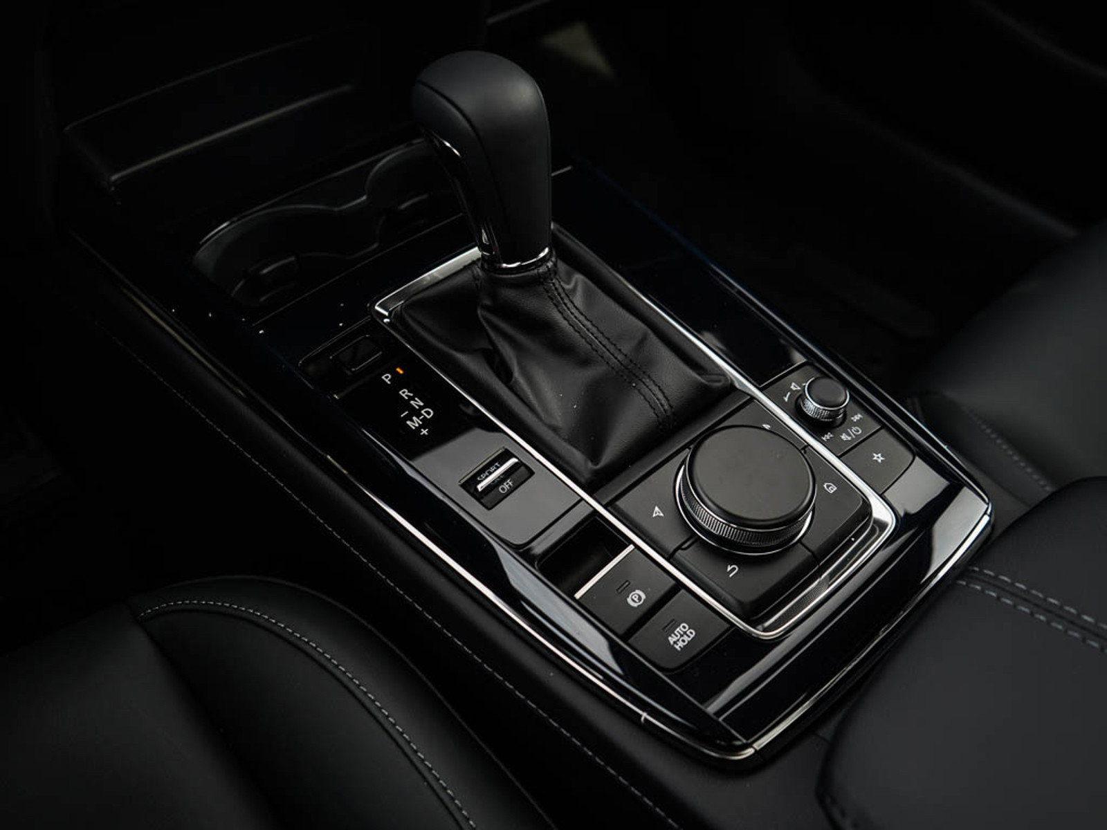 2025 Mazda CX-30 2.5 S Preferred photo 25