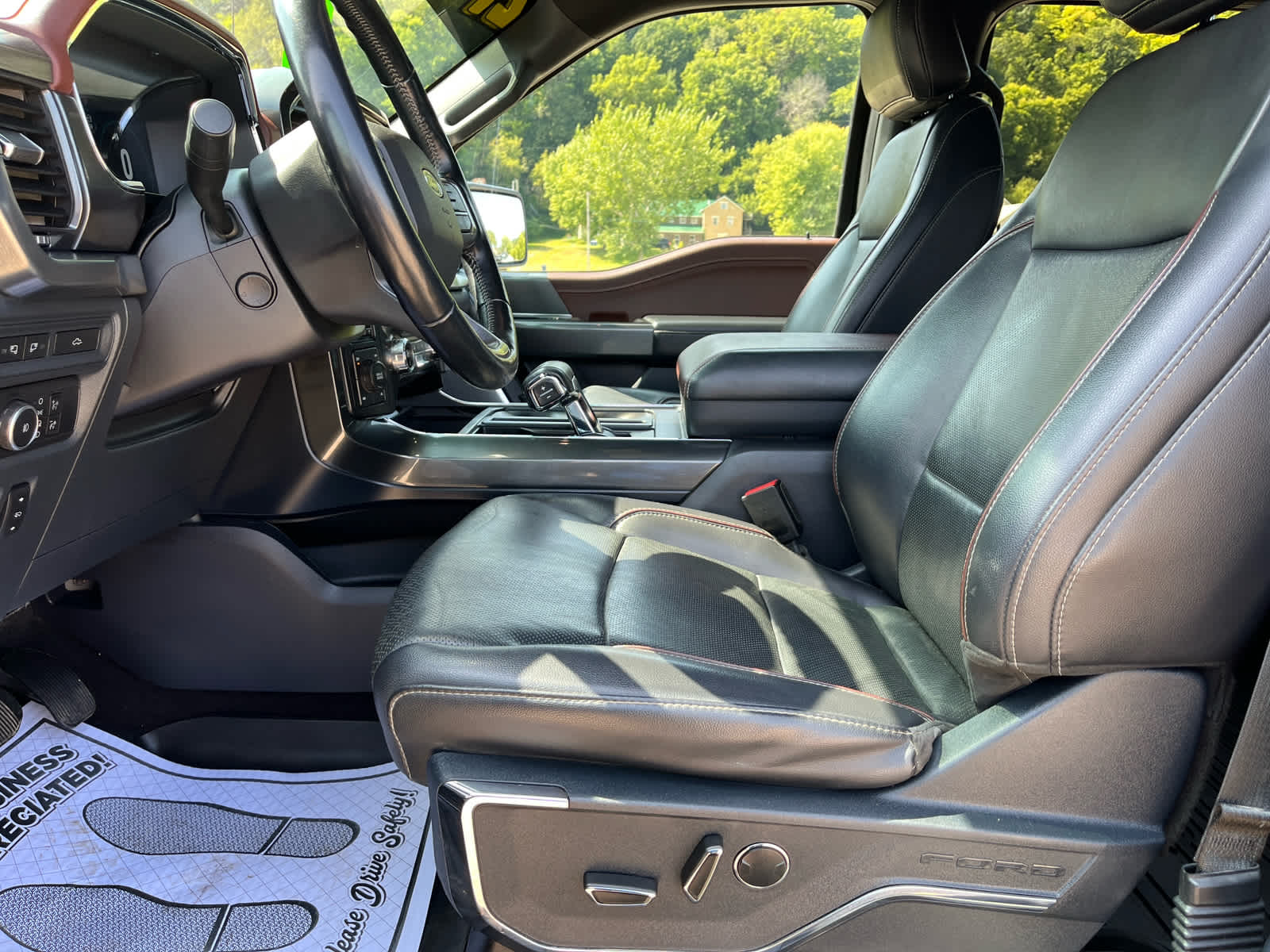 2021 Ford F-150 Lariat photo 26