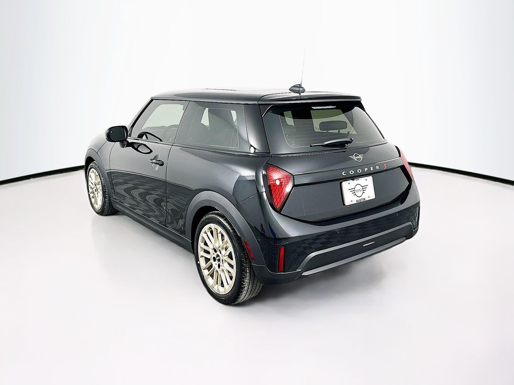 New 2025 Black MINI Signature Plus image 7