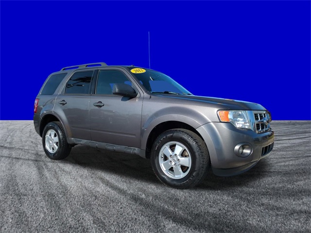 2012 Ford Escape XLT photo 2
