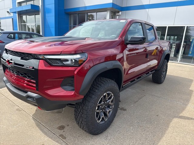 2026 Chevrolet Colorado ZR2 photo 3