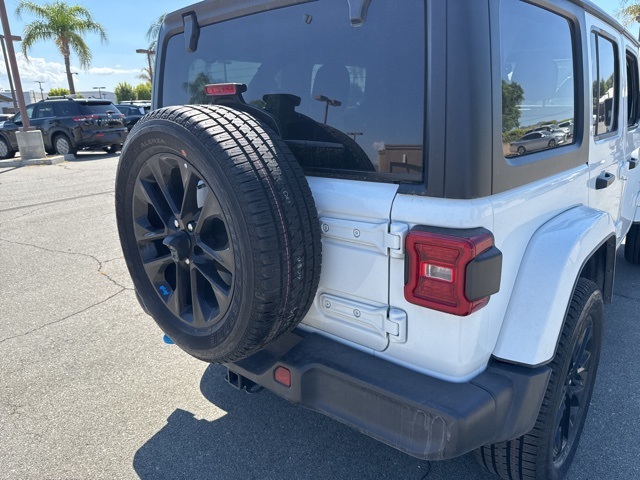 2023 Jeep Wrangler Sahara 4xe photo 12