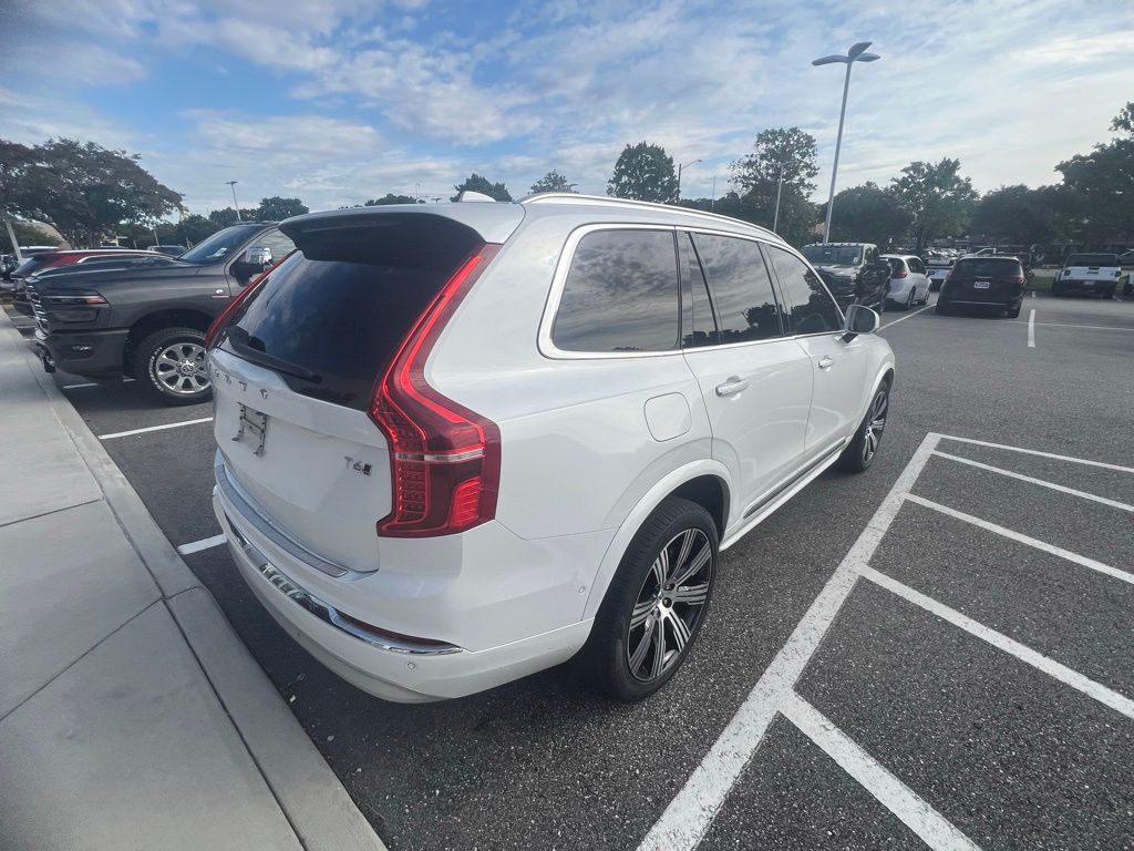 2022 Volvo XC90 T6 Inscription photo 3