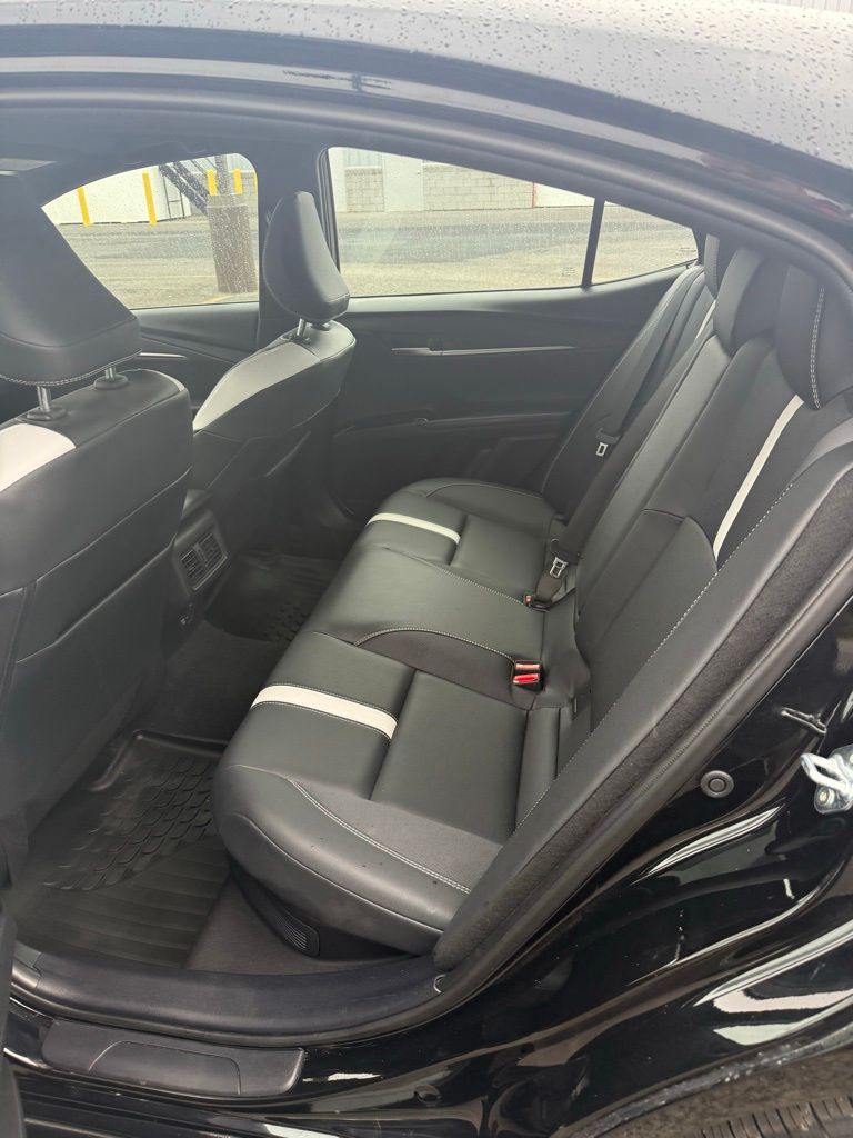 2025 Toyota Camry SE photo 2