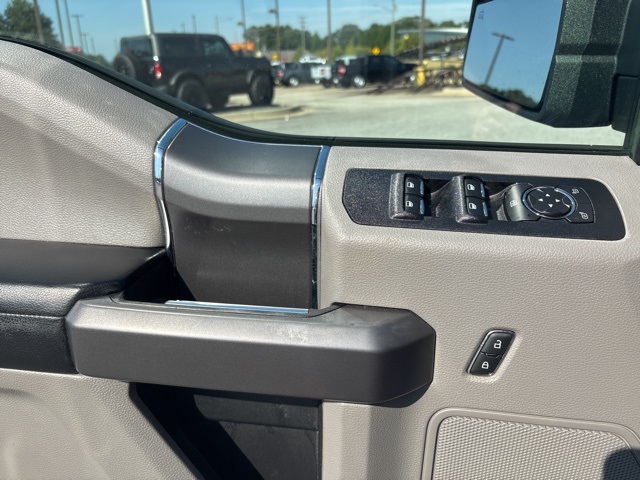2020 Ford F-150 XLT photo 13