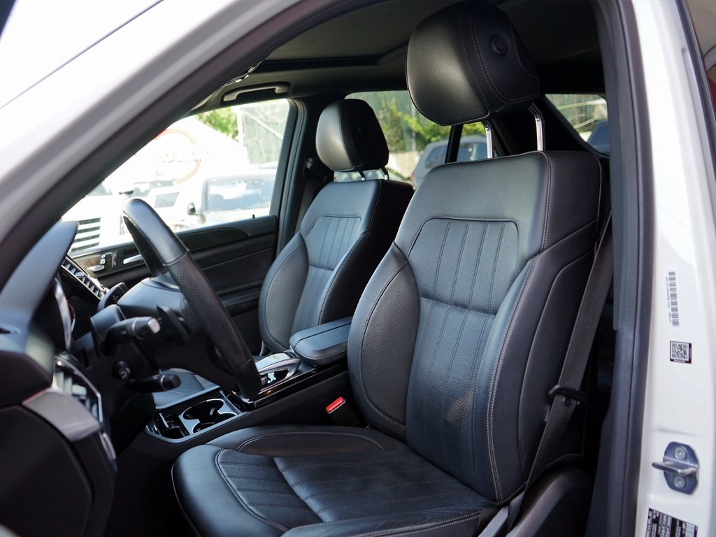 2019 Mercedes Benz GLE 400 4MATIC photo 3