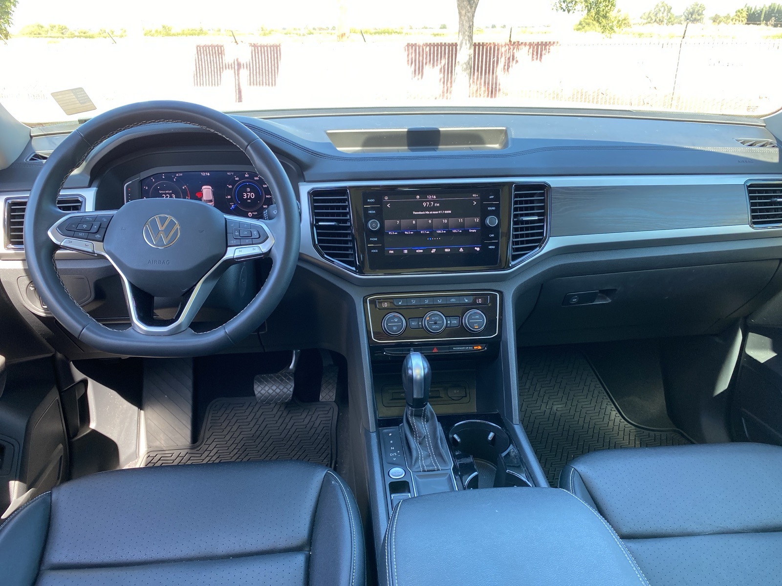2023 Volkswagen Atlas V6 SE Technology photo 10