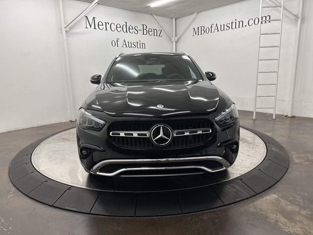 2025 Mercedes Benz GLA 250 photo 2