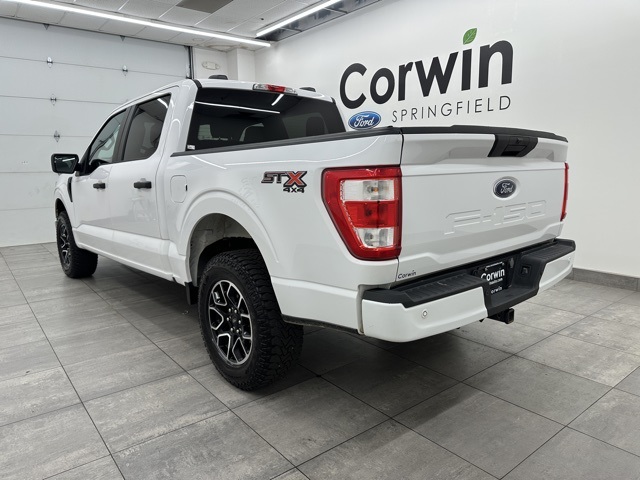 2023 Ford F-150 XL photo 2