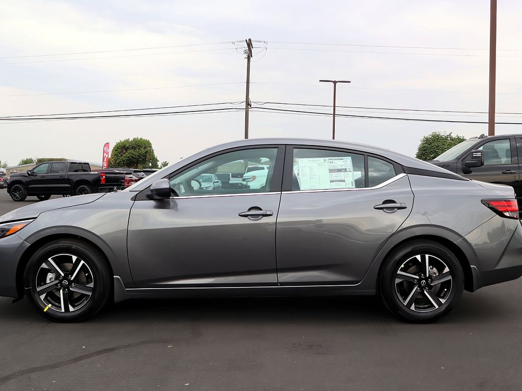 2025 Nissan Sentra SV photo 4