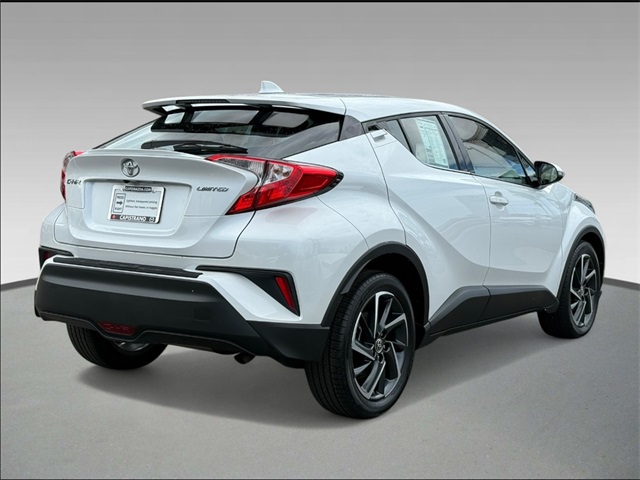 2022 Toyota C-HR Limited photo 4