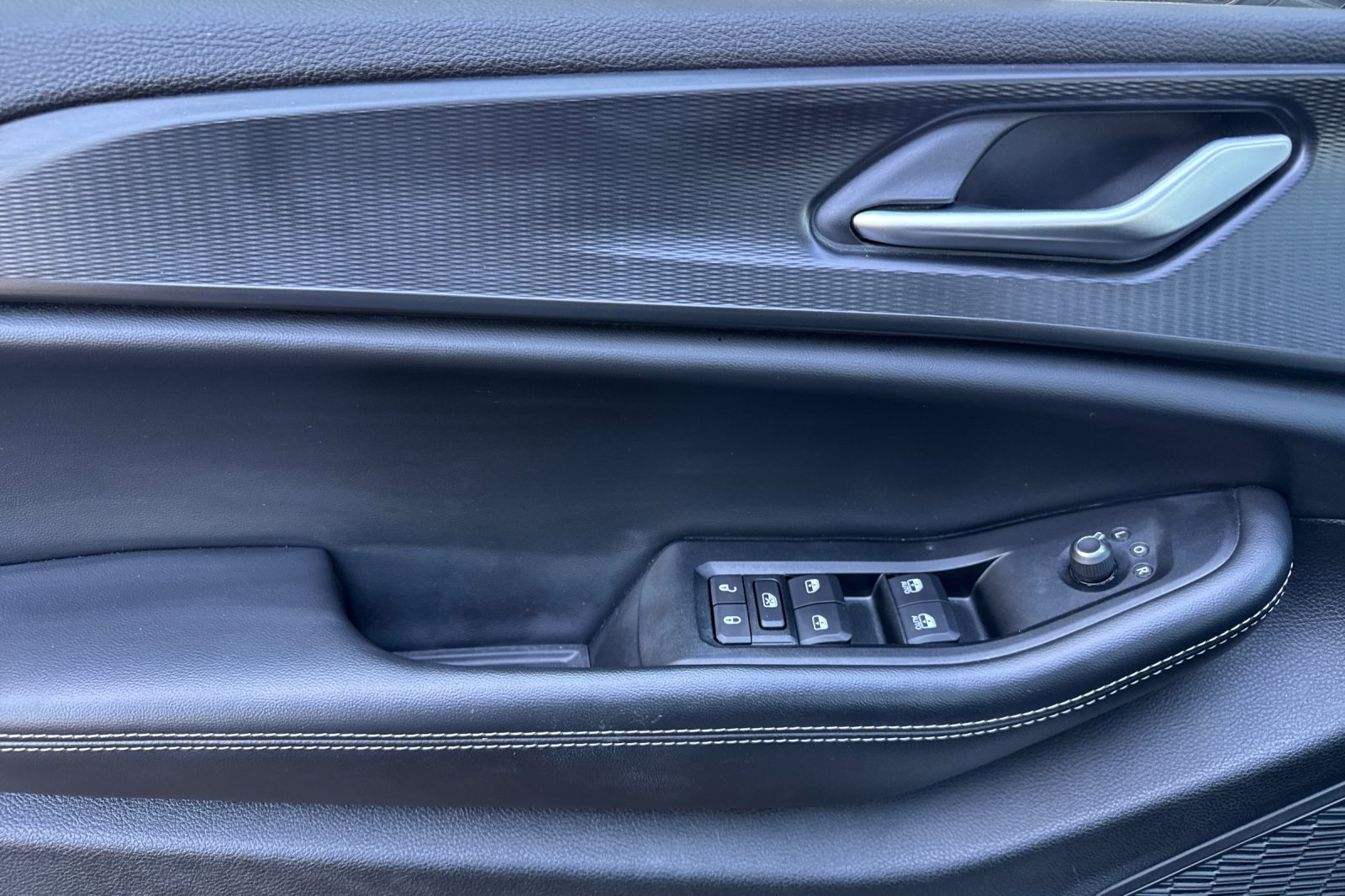2024 Jeep Grand Cherokee Altitude photo 10