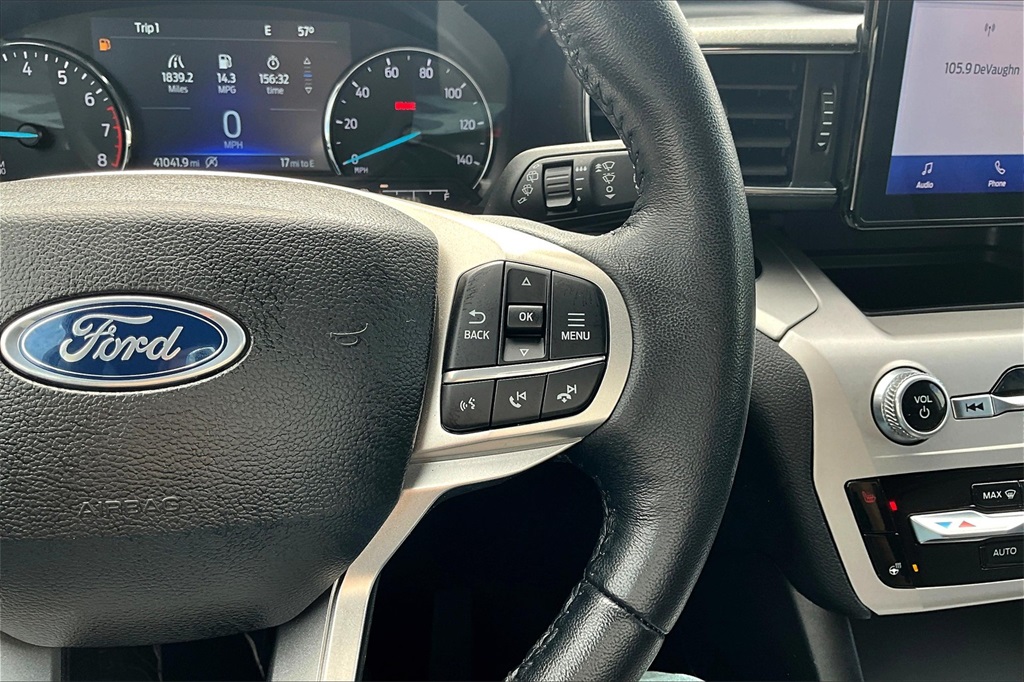 Used 2023 Silver Ford XLT image 19
