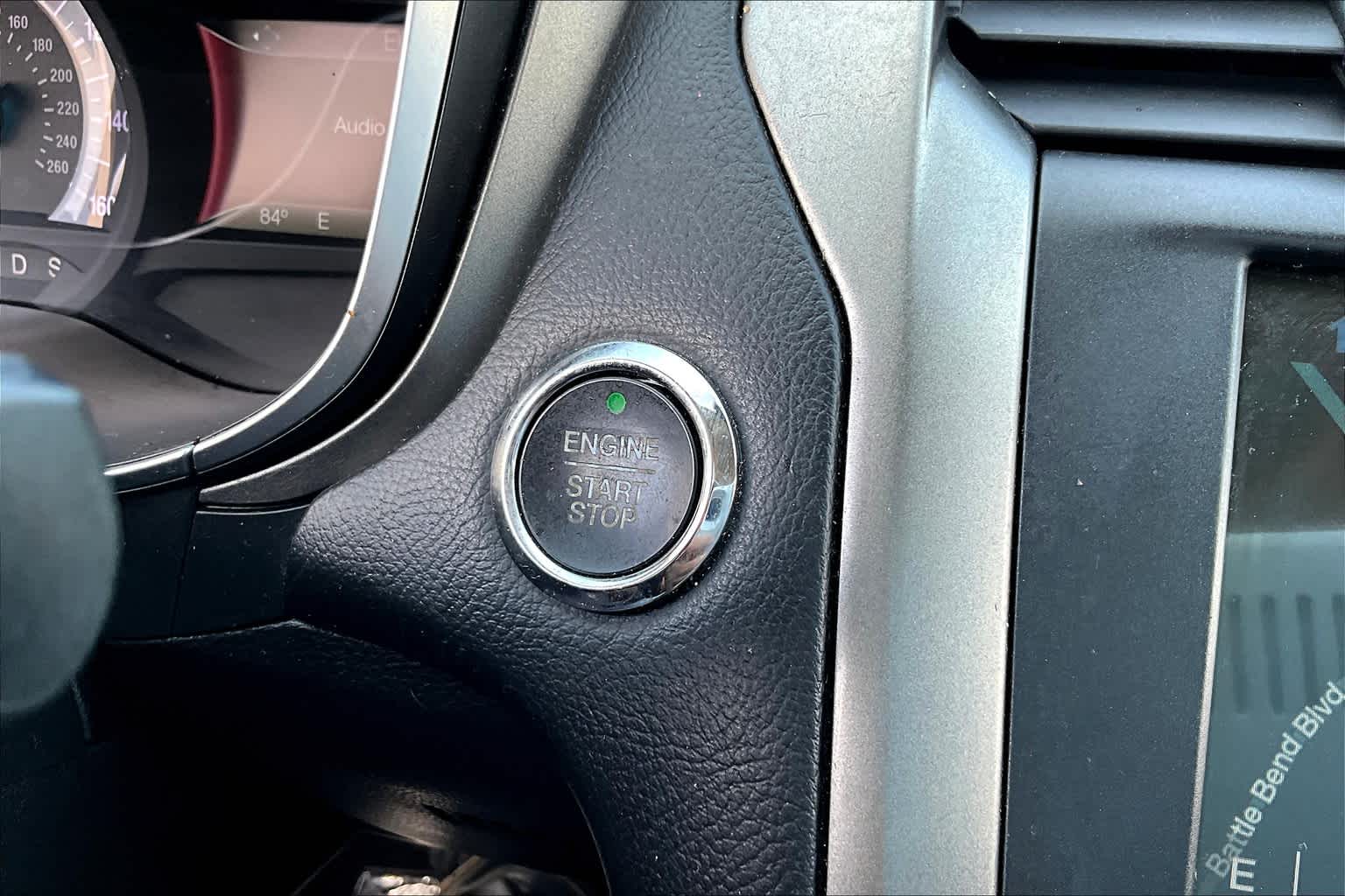 2018 Ford Fusion SE photo 31