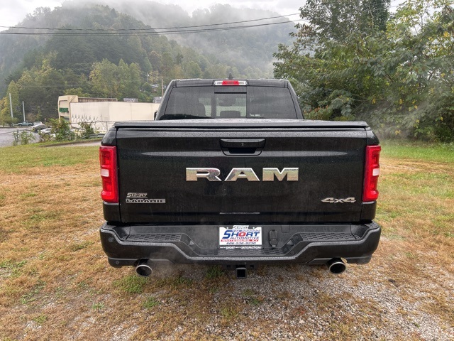 2025 Ram 1500 Laramie photo 3