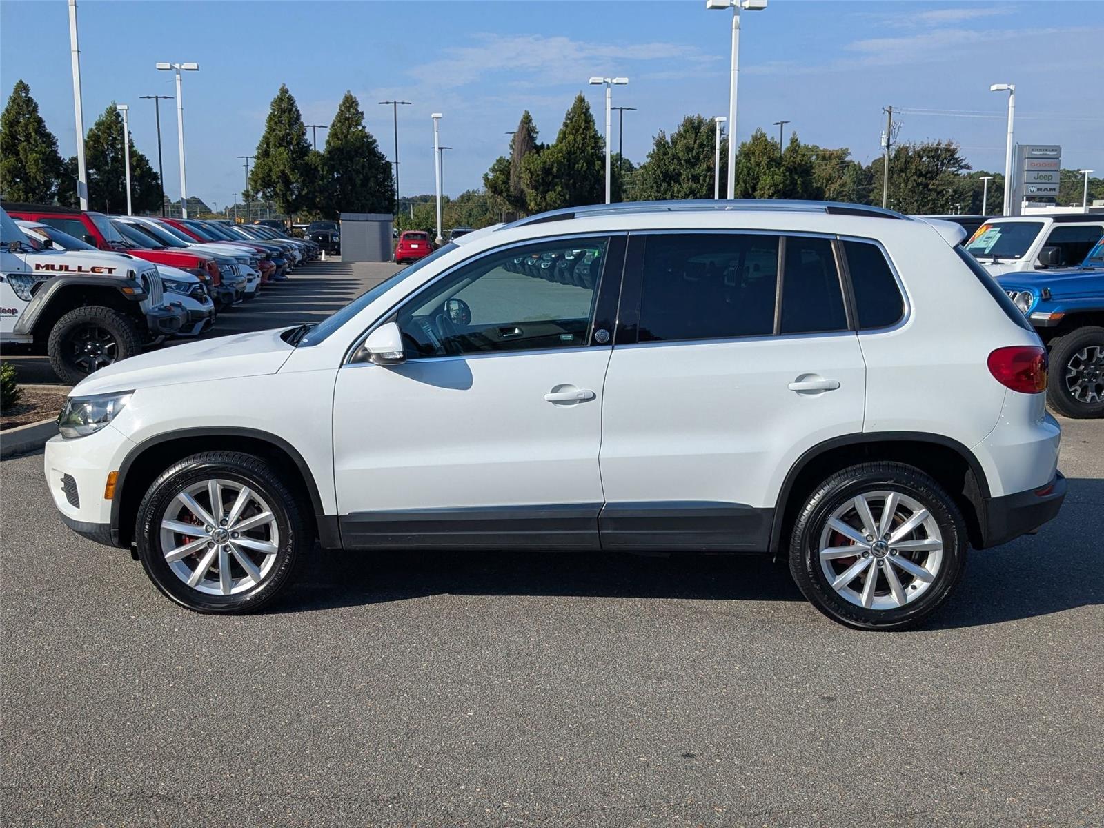 2017 Volkswagen Tiguan Wolfsburg Edition photo 7