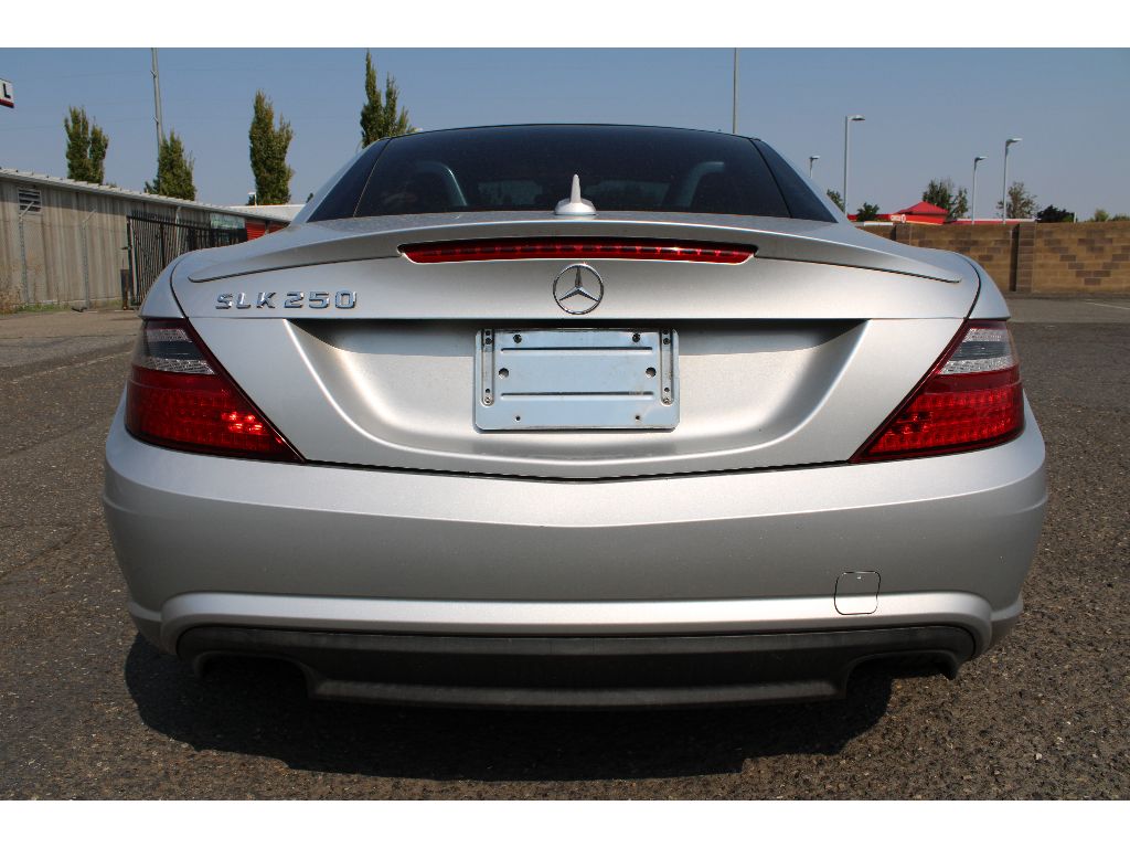 2013 Mercedes Benz SLK 250 photo 26