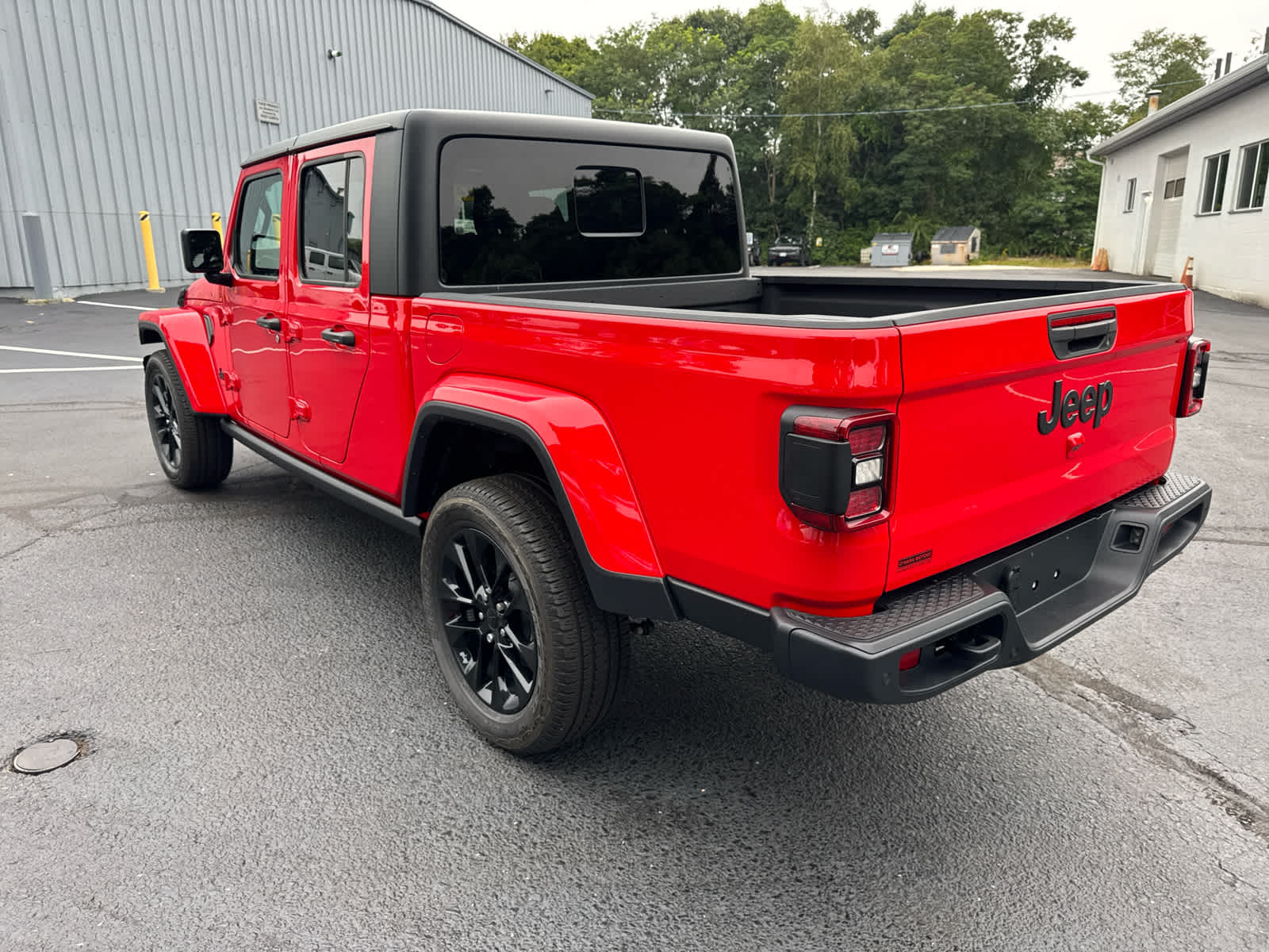 2023 Jeep Gladiator Sport S photo 4