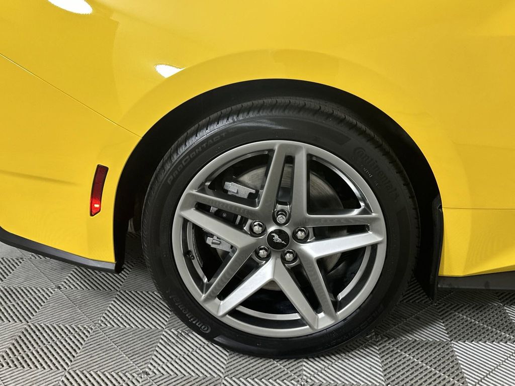 2024 Ford Mustang GT Premium photo 14