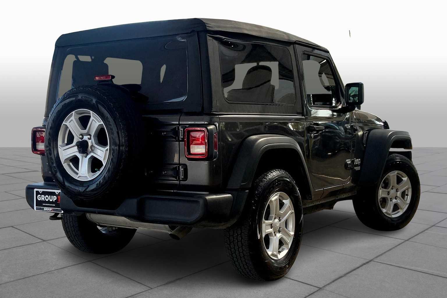 2018 Jeep Wrangler Sport S photo 11