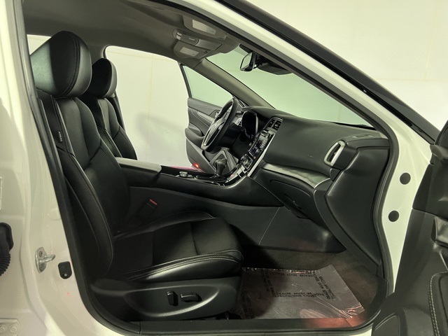 2021 Nissan Maxima SV photo 26