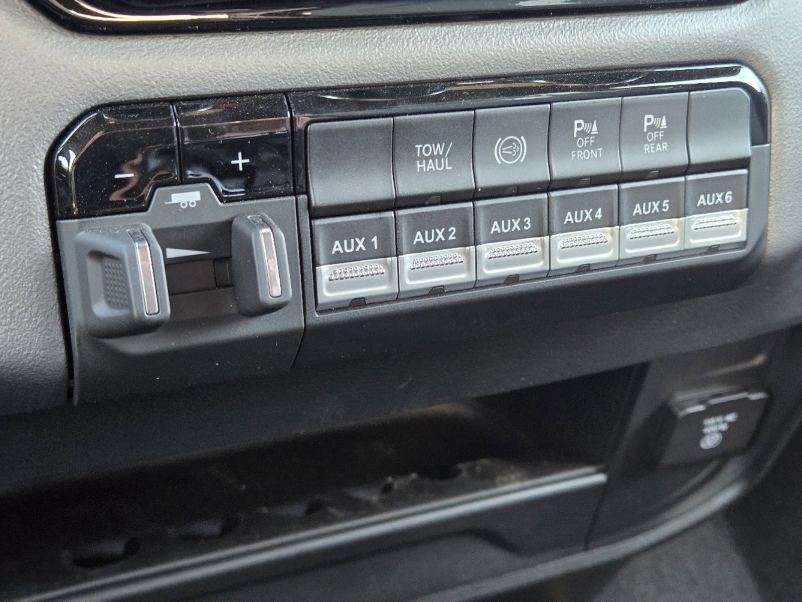 2024 Ram 2500 Big Horn photo 34