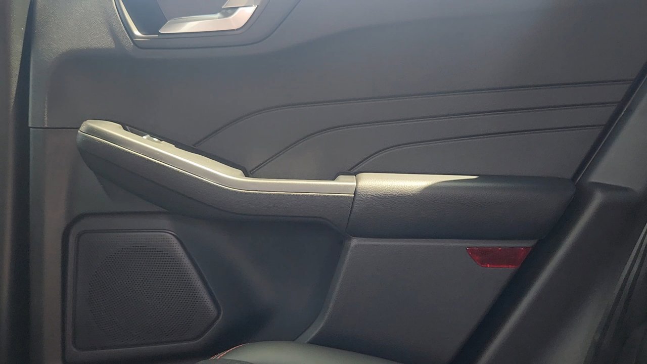2025 Ford Escape ST-Line photo 19
