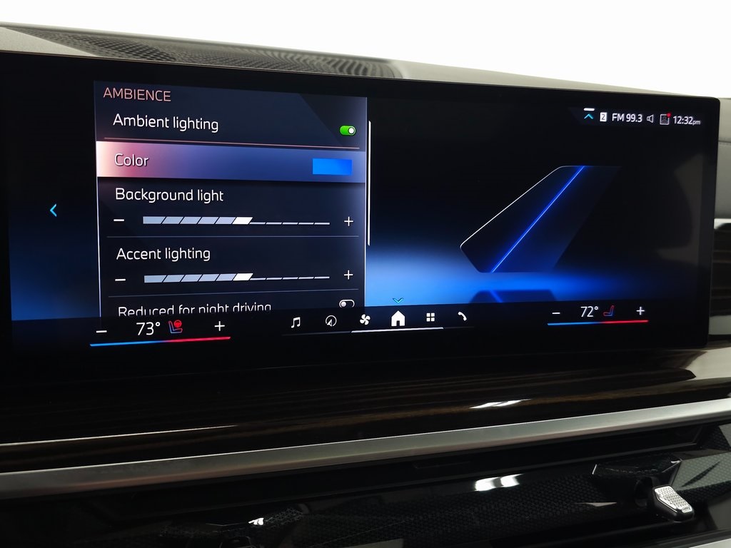 2025 BMW X6 - Image 31