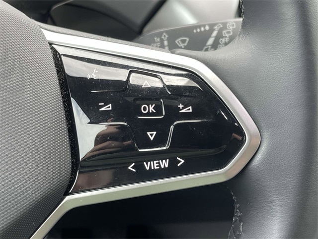 2022 Volkswagen ID.4 Pro photo 17