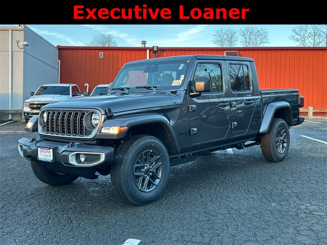 2026 Jeep Gladiator Sport S's photo